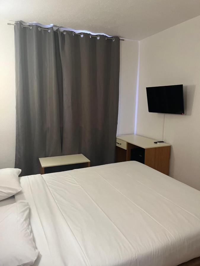 Hotel Aurelia Les Arcs-sur-Argens Екстериор снимка