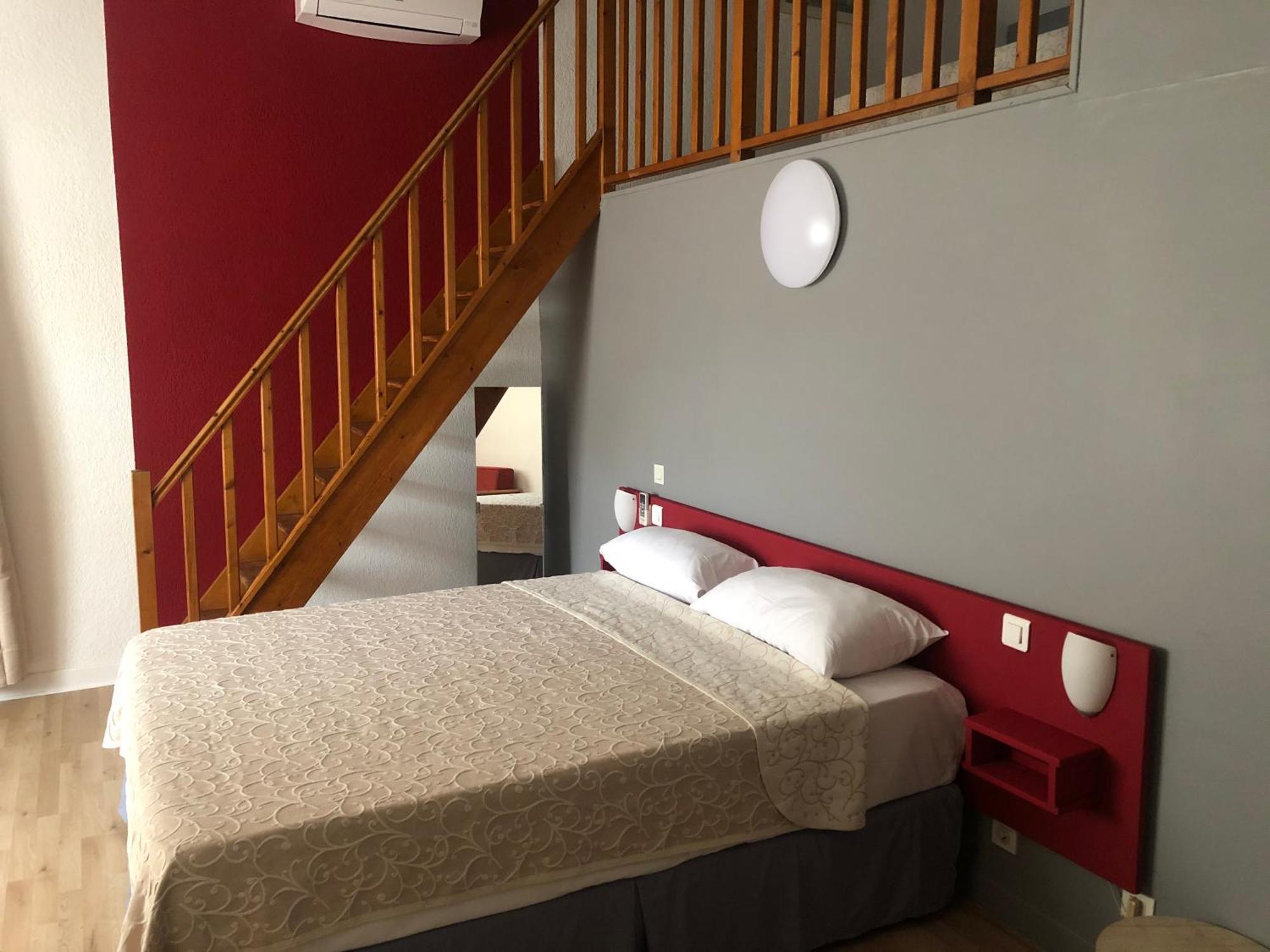 Hotel Aurelia Les Arcs-sur-Argens Екстериор снимка