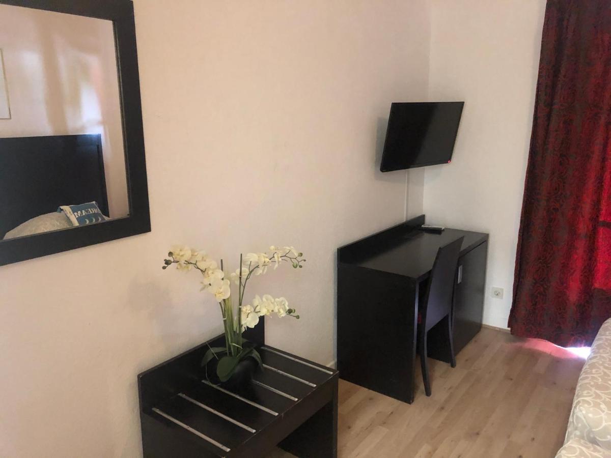 Hotel Aurelia Les Arcs-sur-Argens Екстериор снимка